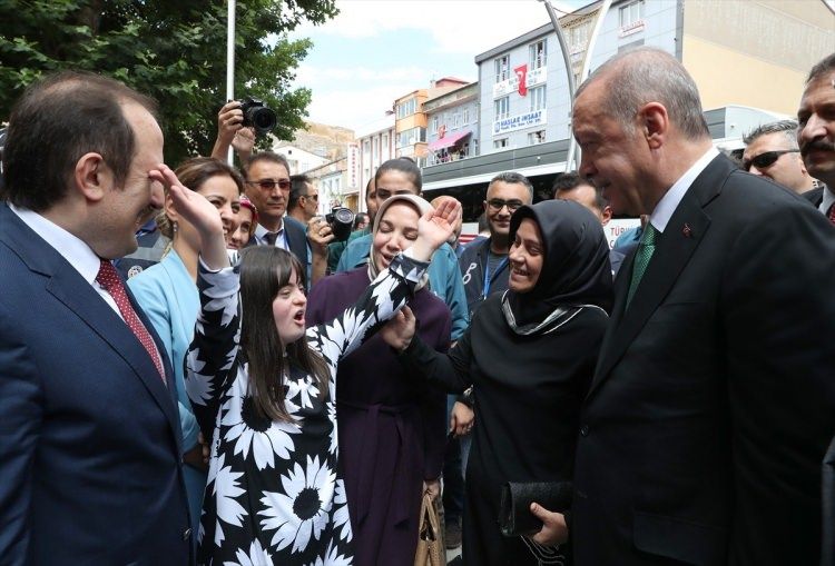 Erdoğan, Bayburt'ta Baksı Müzesi'ni ziyaret etti 13