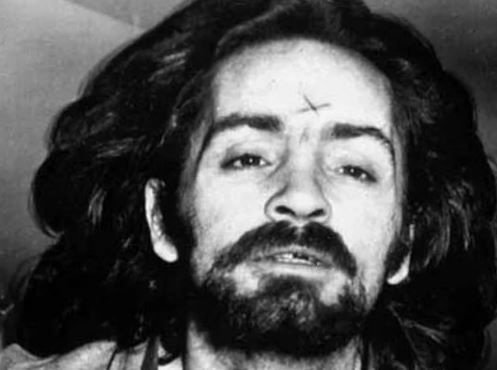 Binlerce müridi olan bir seri katil: Charles Manson! 3