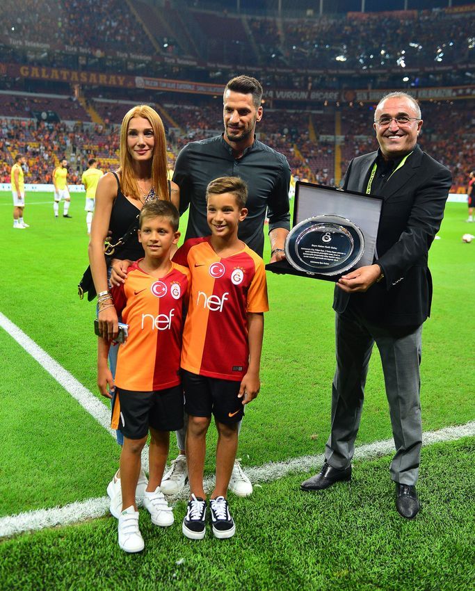 Hakan Balta Galatasaray'a veda etti 3