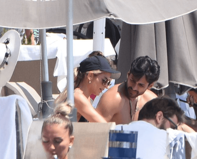 Eliz Sakuçoğlu ile Ekin Mert Daymaz tatilde! 13