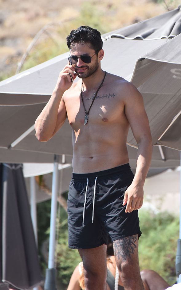 Eliz Sakuçoğlu ile Ekin Mert Daymaz tatilde! 2
