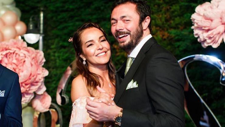 Bengü, Selim Selimoğlu ile evlendi 16