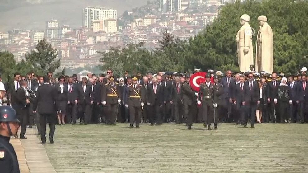 "Büyük zafer" çoşkuyla kutlanıyor! 2