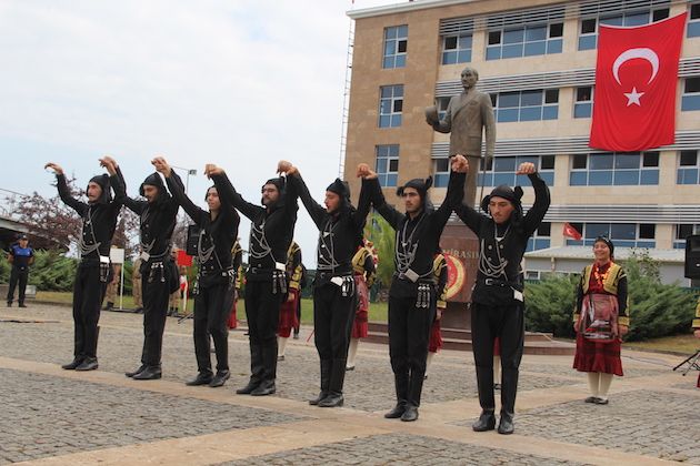 "Büyük zafer" çoşkuyla kutlanıyor! 15