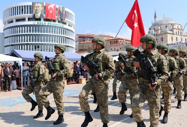 "Büyük zafer" çoşkuyla kutlanıyor! 35