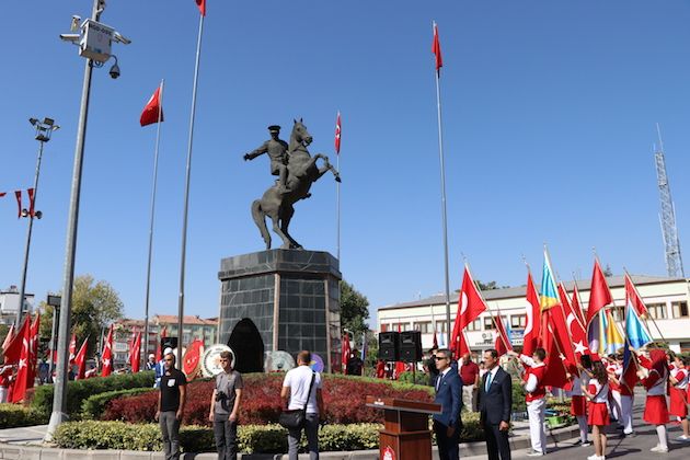 "Büyük zafer" çoşkuyla kutlanıyor! 36