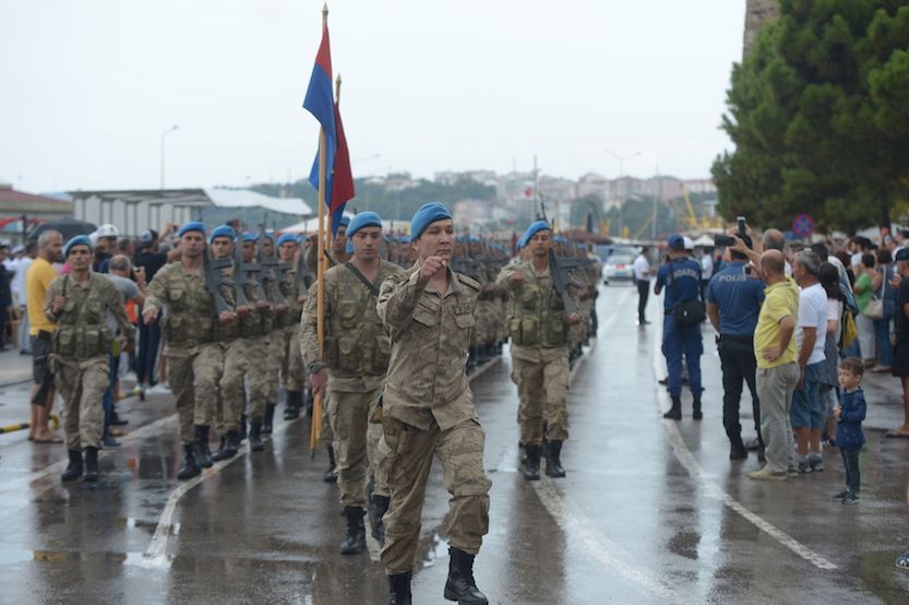 "Büyük zafer" çoşkuyla kutlanıyor! 38