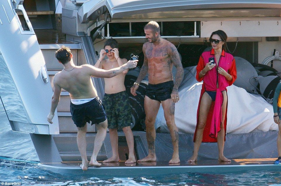 Boşanacakları söylenen Beckham çifti aşk tazeledi 2