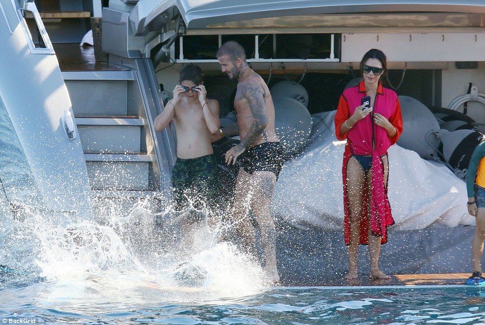 Boşanacakları söylenen Beckham çifti aşk tazeledi 29