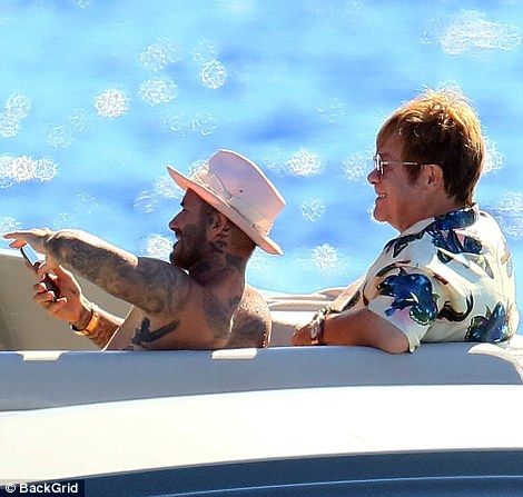 Boşanacakları söylenen Beckham çifti aşk tazeledi 48