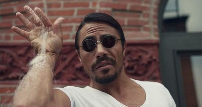 32 yıl önce Şener Şen ile aynı filmde oynadı! 32