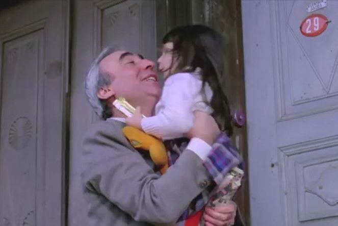 32 yıl önce Şener Şen ile aynı filmde oynadı! 1