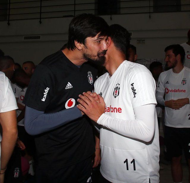 Beşiktaş'ta ayrılık rüzgarı! 9
