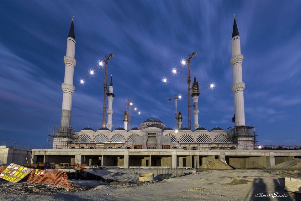 Şehrin uzak noktalarından görülebilen Çamlıca Cami'ne havadan bakış! 23