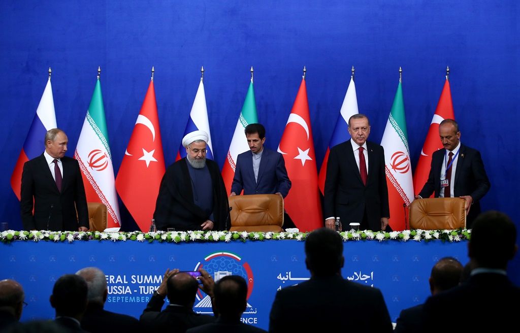 Tahran'daki zirveden tarihi kareler... 49