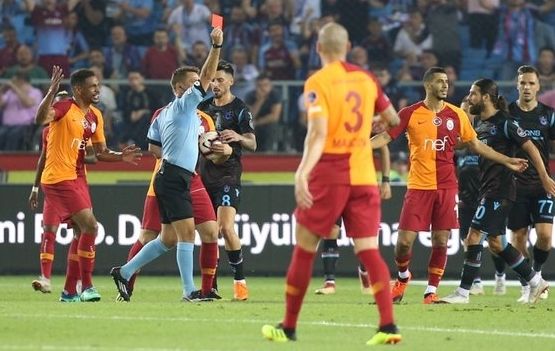 Belhanda'dan kırmızı kart itirafı! 3