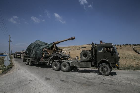 Suriye sınırına tank sevkiyatı sürüyor! 1