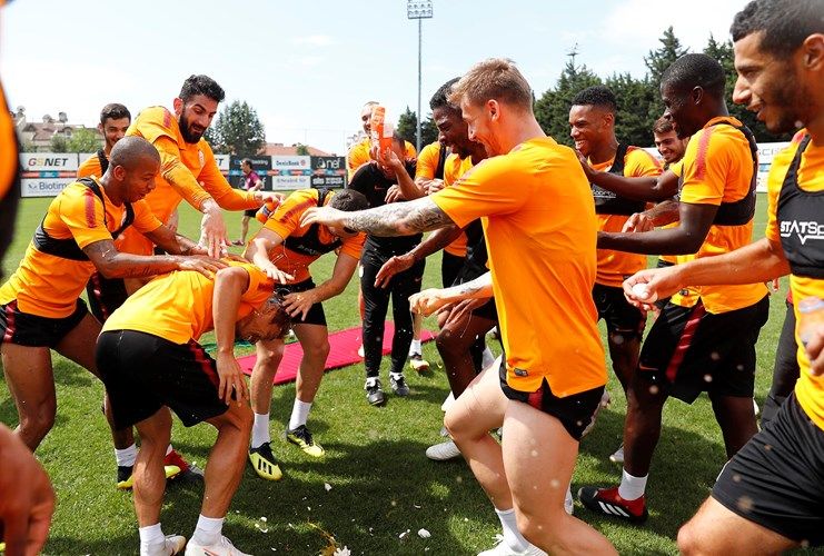 Nagatomo neye uğradığını şaşırdı! 12
