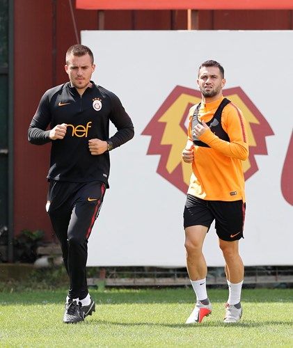 Nagatomo neye uğradığını şaşırdı! 5