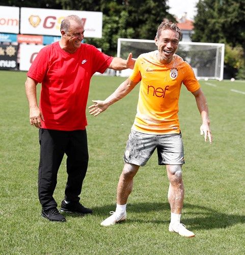 Nagatomo neye uğradığını şaşırdı! 6