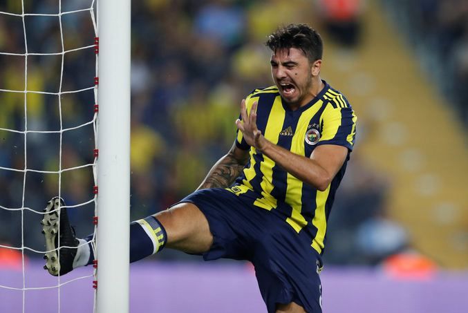 Fenerbahçe'de 2 isim daha Arabistan yolcusu! 4