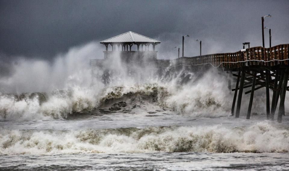 Milyonlar, saatte 145 km'lik Florence Kasırgası'ndan kaçıyor 12