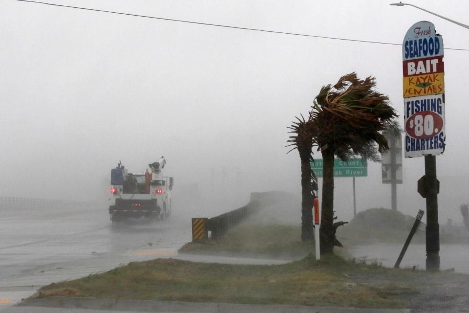 Milyonlar, saatte 145 km'lik Florence Kasırgası'ndan kaçıyor 18