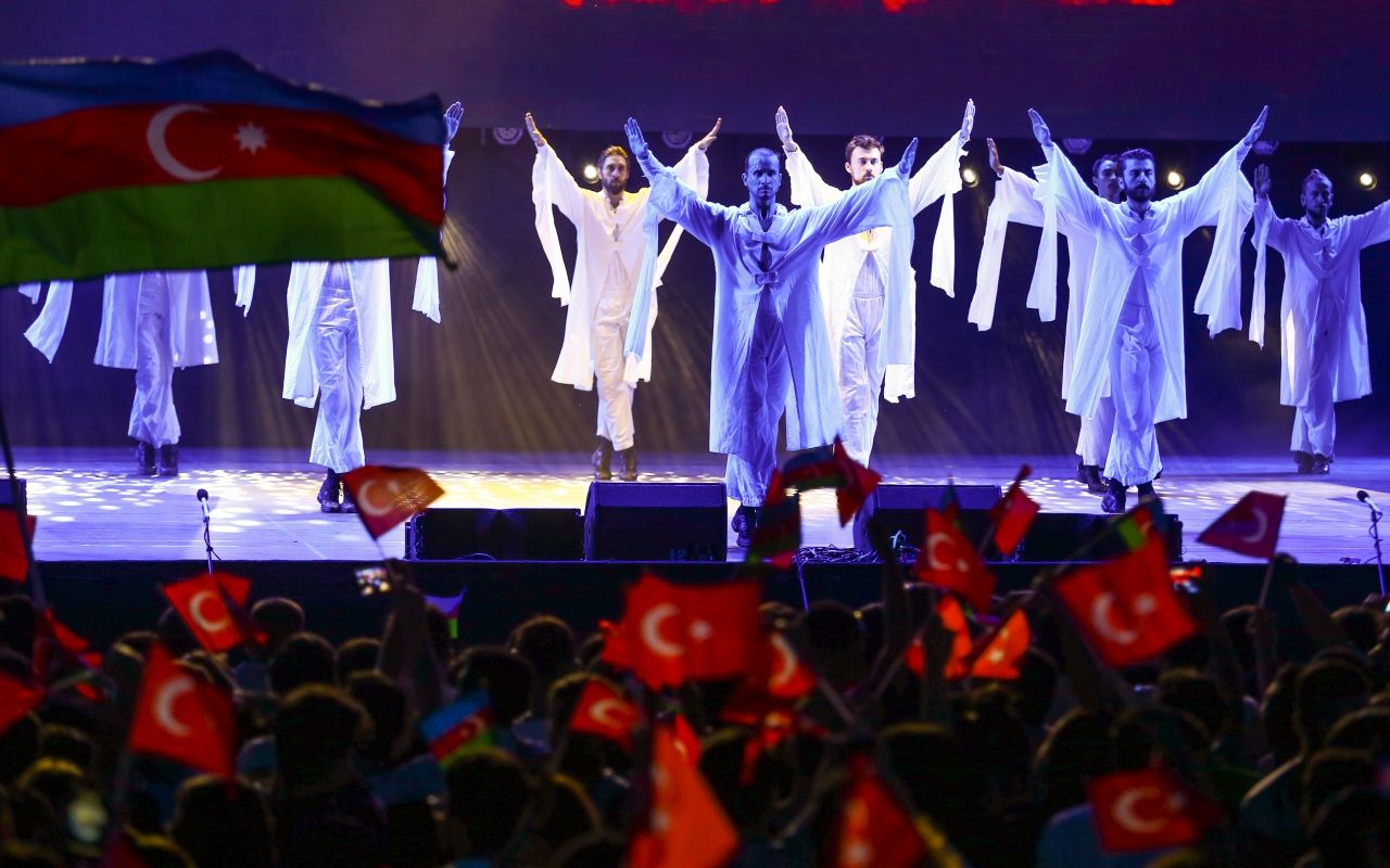 Anadolu Ateşi Bakü'yü ısıttı! 10