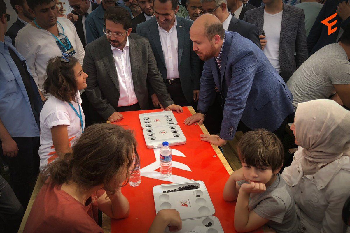 "At üzerinde destanlar yazmış ecdadın torunlarıyız!" 18
