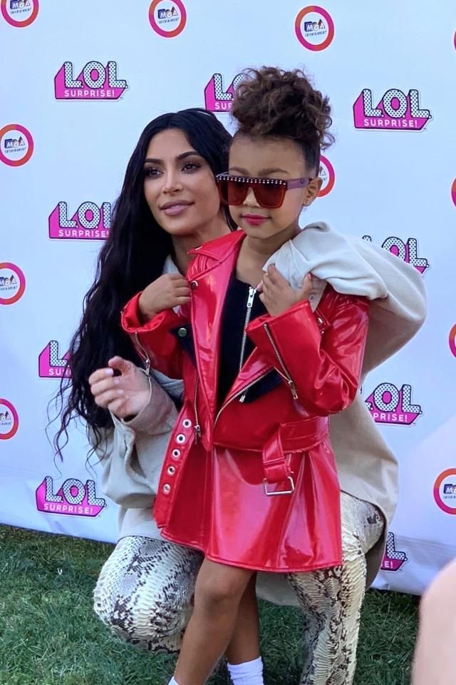 Kim Kardashian'ın kızı podyuma çıktı 4