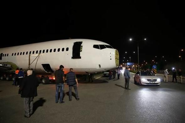 Türkiye'nin konuştuğu uçak dün gece nakledildi... 13