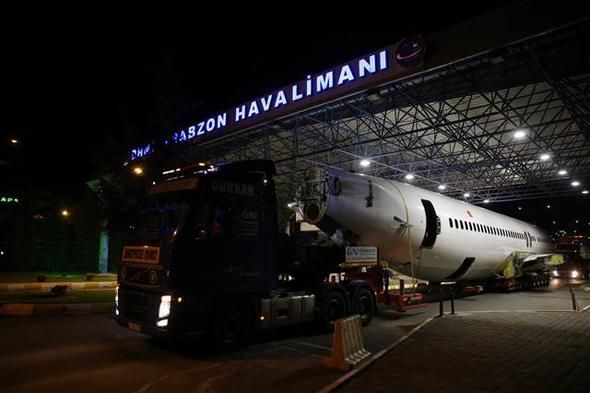 Türkiye'nin konuştuğu uçak dün gece nakledildi... 2
