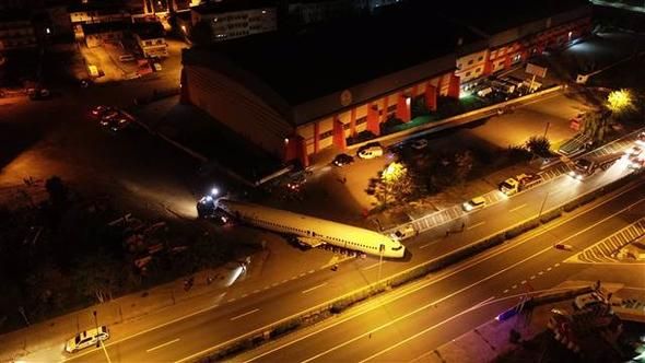 Türkiye'nin konuştuğu uçak dün gece nakledildi... 6