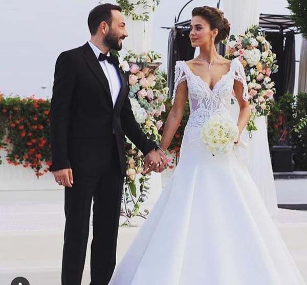 Bensu Soral, Hakan Baş ile evlendi! 9