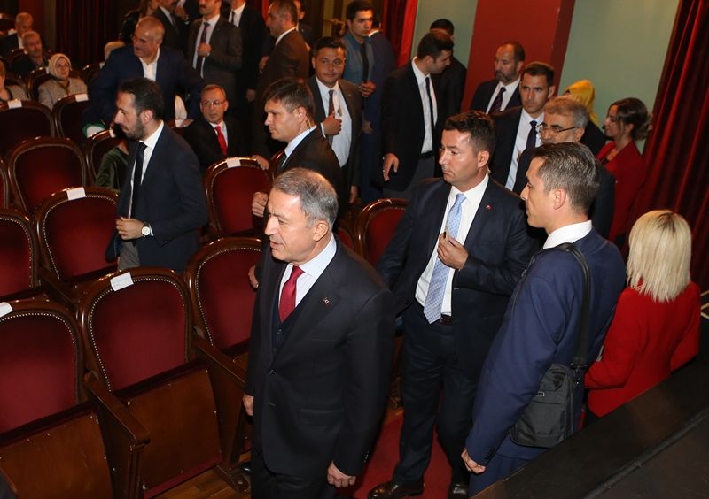 Reis Bey'in gala gösterimi yapıldı... 8