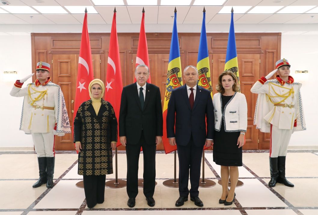 Erdoğan Dodon tarafından resmi törenle karşılandı! 10