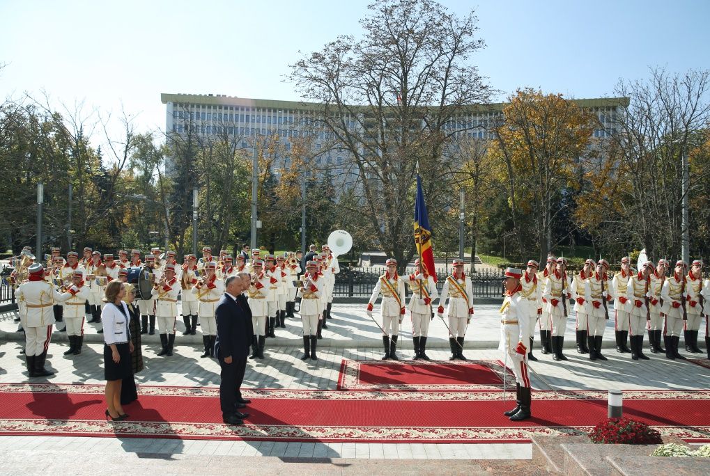 Erdoğan Dodon tarafından resmi törenle karşılandı! 4