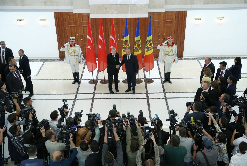Erdoğan Dodon tarafından resmi törenle karşılandı! 11