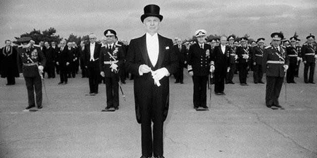 Ara Güler'in bir döneme damga vuran fotoğrafları! 4