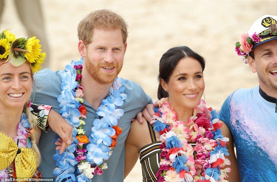 Düşes Meghan'dan Kraliyet bebeğine anne şefkati 15