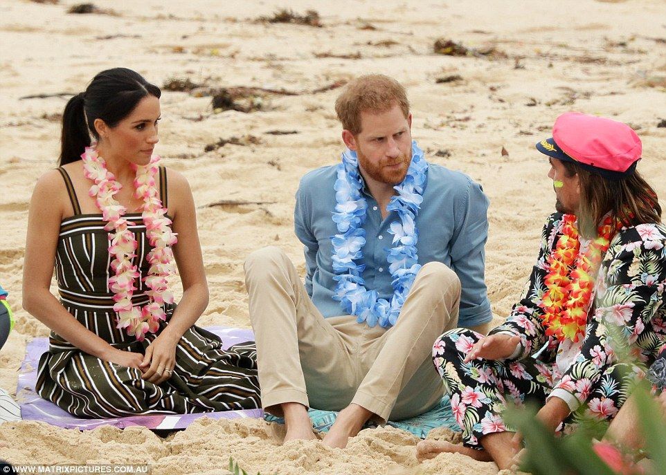 Düşes Meghan'dan Kraliyet bebeğine anne şefkati 8
