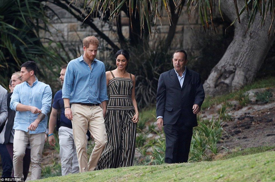 Düşes Meghan'dan Kraliyet bebeğine anne şefkati 2