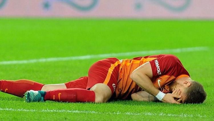Galatasaray'da büyük deprem! 3 oyuncu... 2