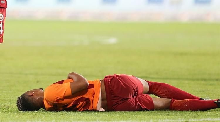 Galatasaray'da büyük deprem! 3 oyuncu... 6