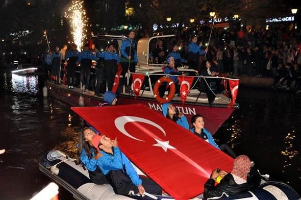 29 Ekim kutlamalarından müthiş görüntüler! 6
