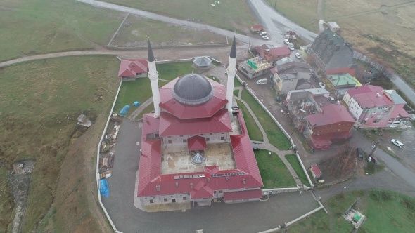 4. Murad 40 bin askerine orada cuma namazı kıldırmıştı! 4