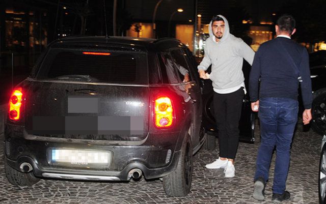 Ozan Tufan araç durdurup para istedi! 4
