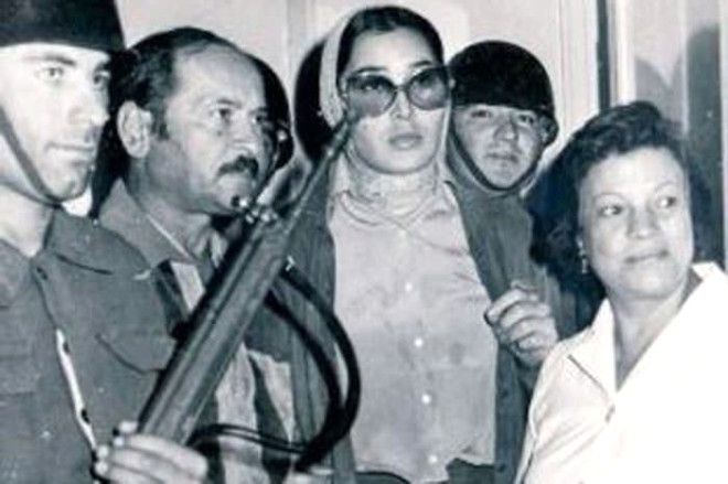 Yolu cezaevinden geçen ünlüler! 3