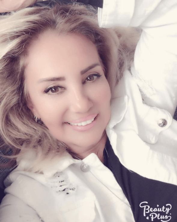 80'lerin ünlü yıldızı 56 yaşında podyuma çıkıyor! 2