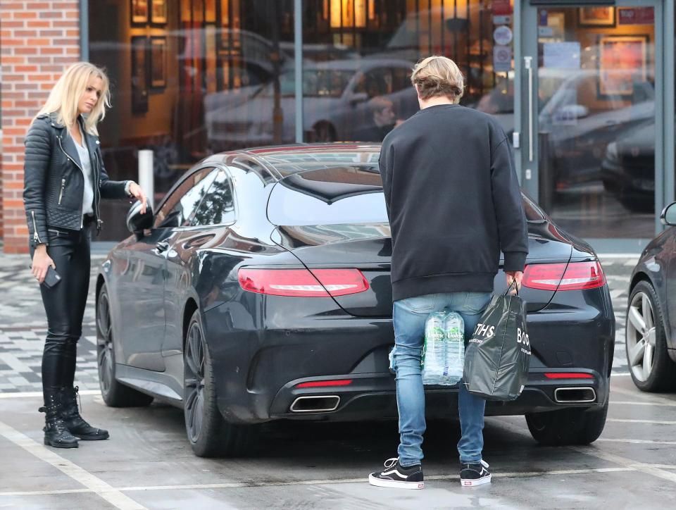 Sevgilisi Loris Karius'la yollarını ayırdı! 4